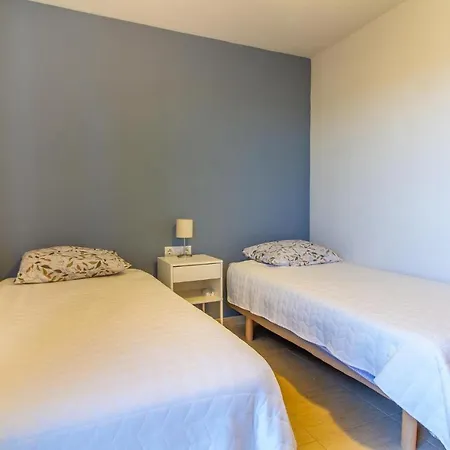 דירה 2 Bedroom Gorgeous In *