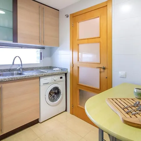 2 Bedroom Gorgeous In דירה